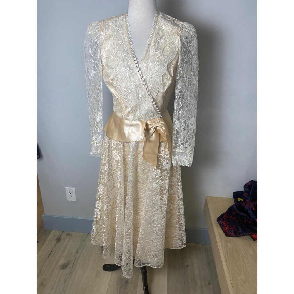 Vintage 70s Denise Fashions Lace 2 Piece Blouse Skirt Set Cream Champagne Sz 8